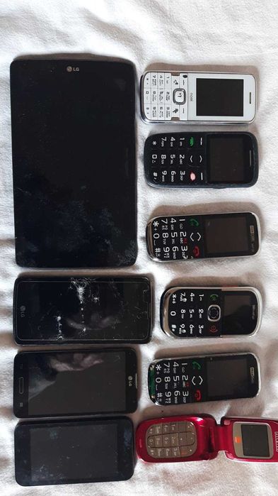 Лот мобільних телефонів вживаних. Стан різний.