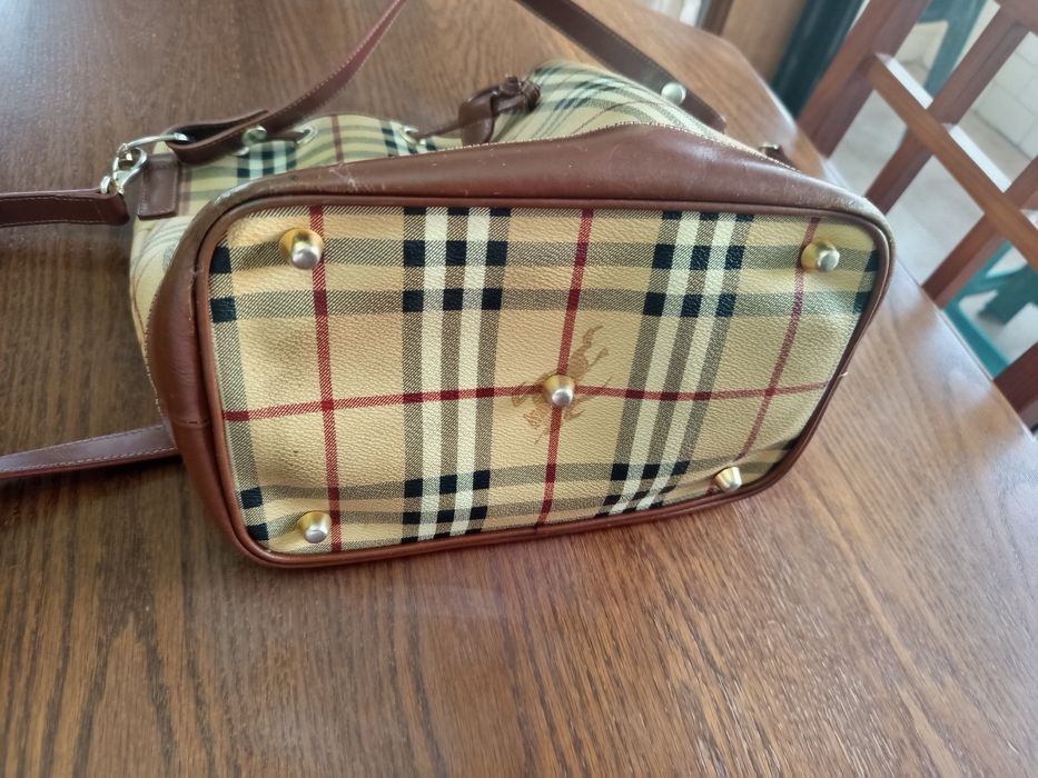 Saco Burberry original muito bom