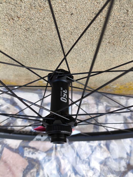 Rodas DT Swiss XR 1700 Spline 25