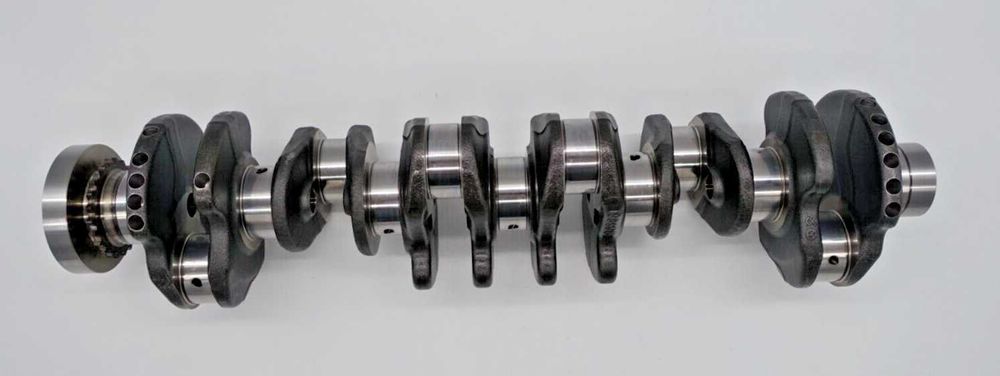 Коленвал Mercedes двигатель OM656 OM656.830 A6560300900 6560300900