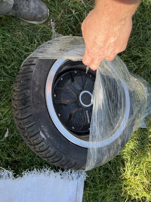 Моторколесо, контрлер, ручка газу, гальмівні колодки, диски