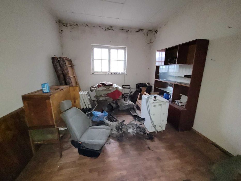 Комплекс нежитлових приміщень, с. Кунин