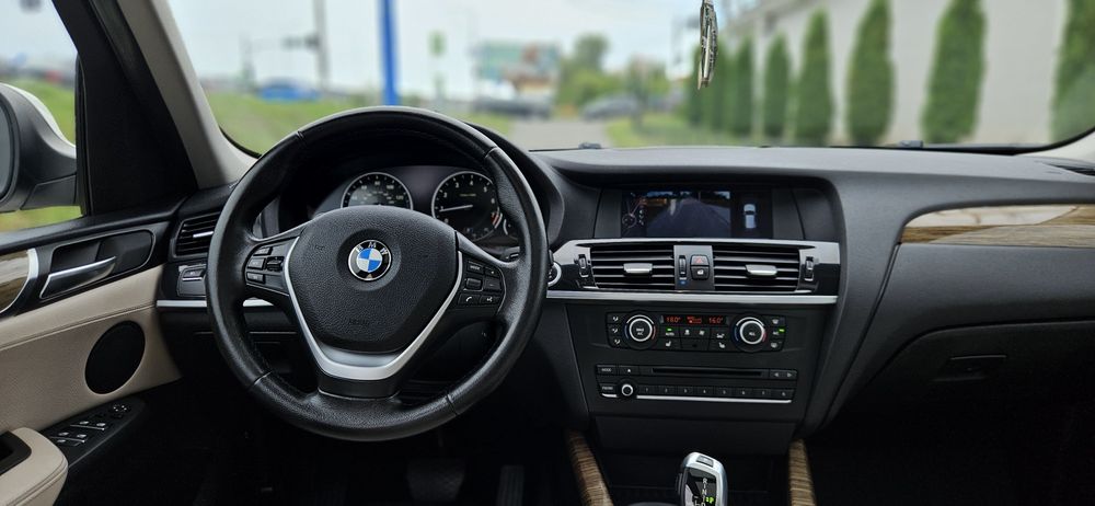 BMW X3 XDrive28i F25 2013р.в. Гарна комплектація та стан.