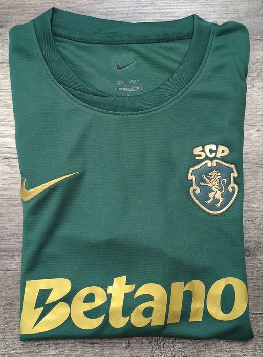 Camisola Sporting 26/27 Strike