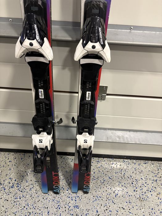 Narty Salomon Addikt 149 cm (Model 2024/2025) – Stan BARDZO DOBRY!