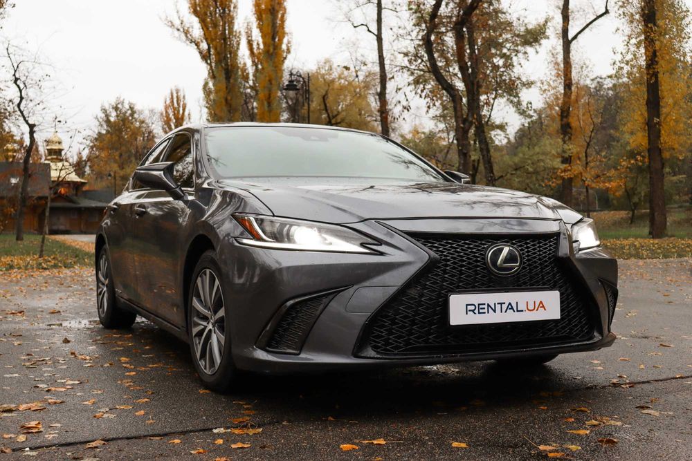 Lexus ES Hybrid. Прокат авто на долгий и короткий срок