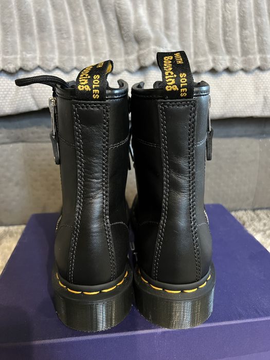 Черевики жіночі Dr. Martens оригінал