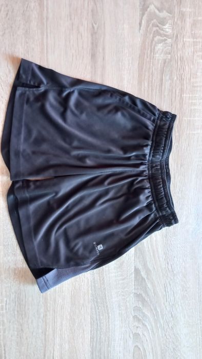 krótkie spodenki, szorty na wf, dwie kieszenie, unisex 130 cm