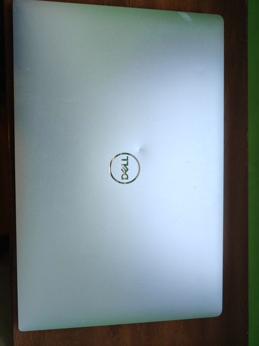 Dell precision 5540.i7 9850H.NVIDIA T1000.