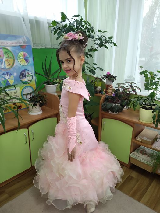 Продам платье нарядное