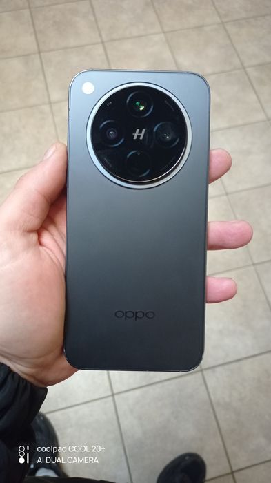 Oppo find x8 12/512 dimensity 9400