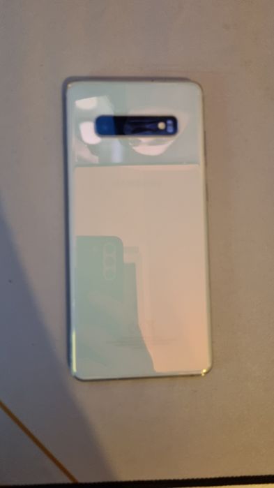 Samsung Galaxy S10+ pęknięty ekran