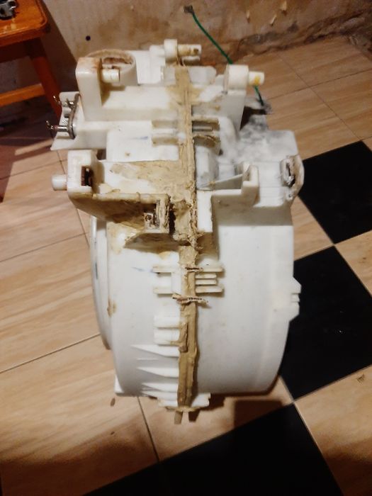 Продам мотор к стиральной машинке индезит и самсунг и барабан