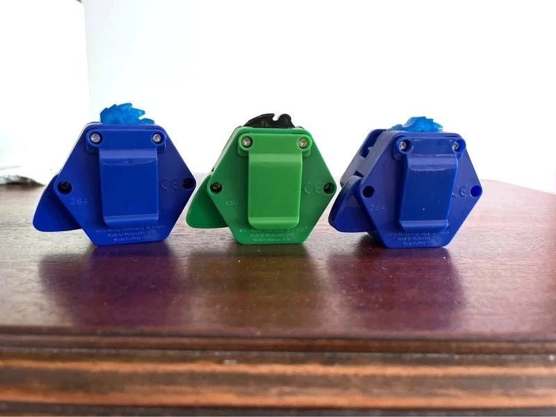 Conjunto de 3 Beyblades McDonald’s 2020 – Valt & Silas