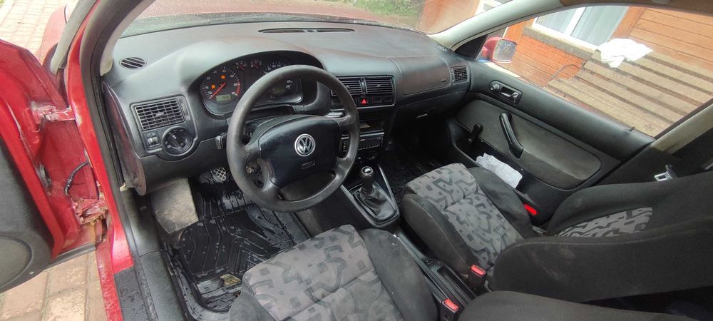 Volkswagen Golf IV