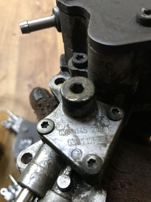 Тандемный топливный насос 1.9 tdi VW Skoda VAG 038145209A