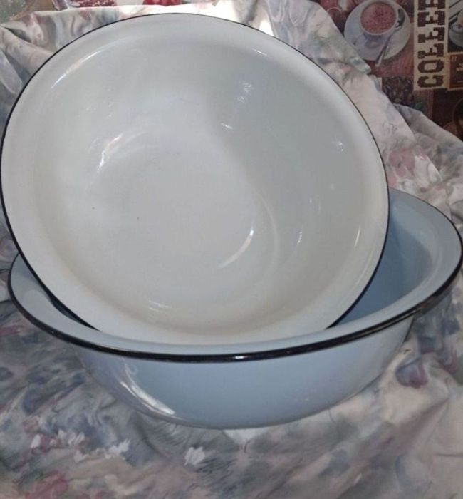 Эмалированная, чугунная посуда.