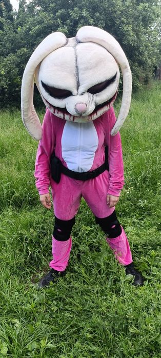 Cosplay/COD/Call of duty/Business Bunny
