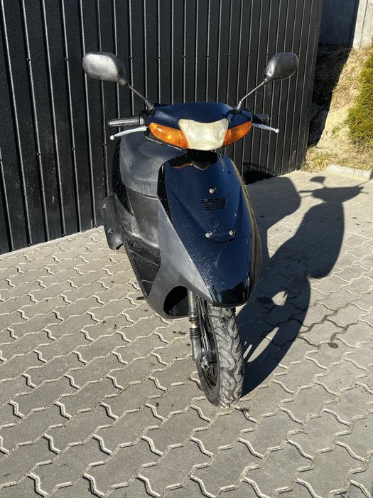 Suzuki lets 3 бабочка.