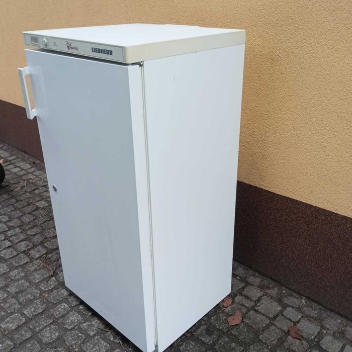 Chłodziarka Liebherr-4 półki - 232 l.
