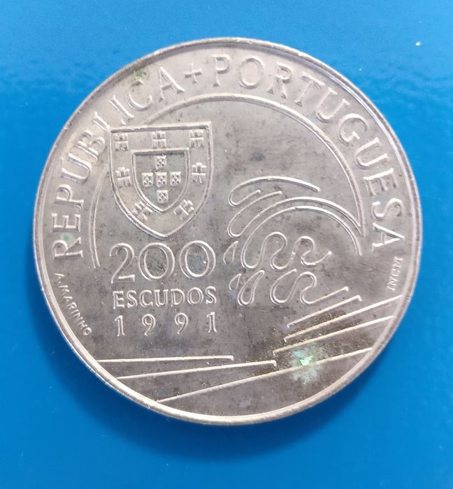 Moeda 200 escudos64751009915905121