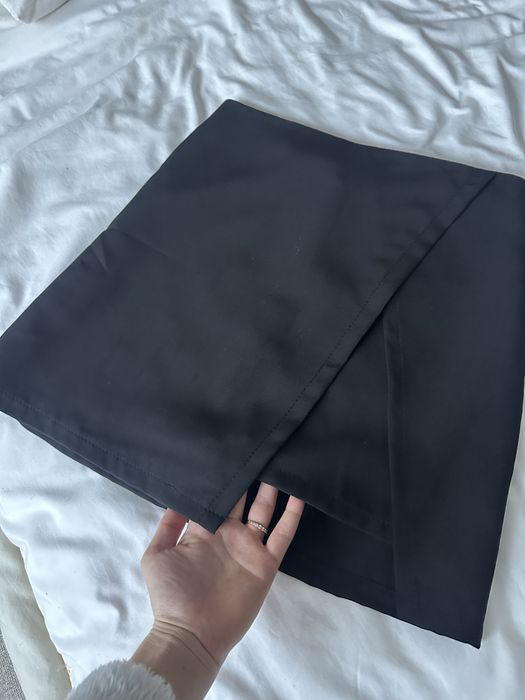 Осіння спідниця міні чорна вельветова, шкіряна