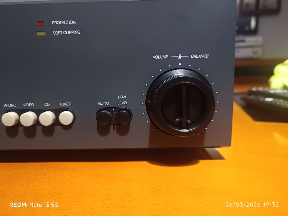 Amplificador stereo NAD 3100 PE
