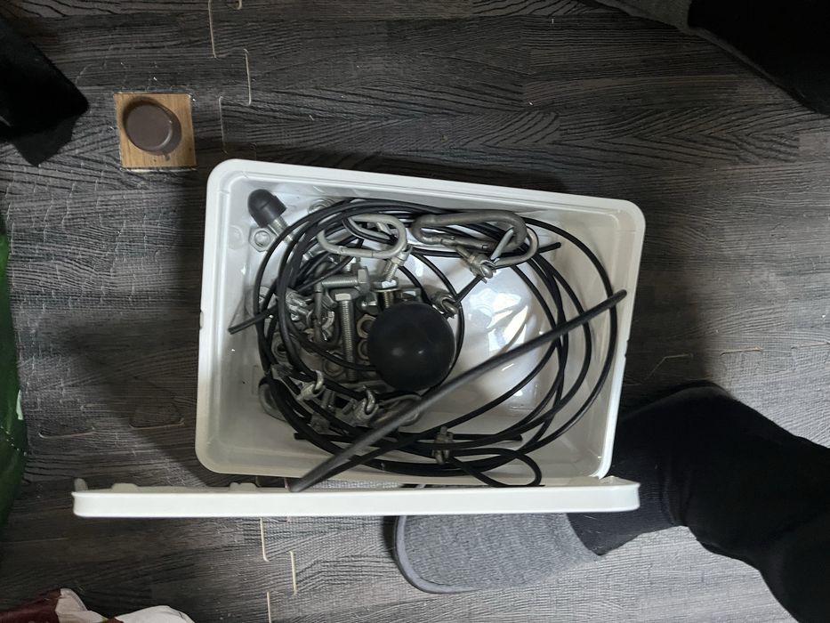 Polia para afixar a parede