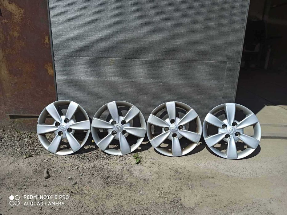 Диски,ковпаки на Kia rio 2,( хетчбек),