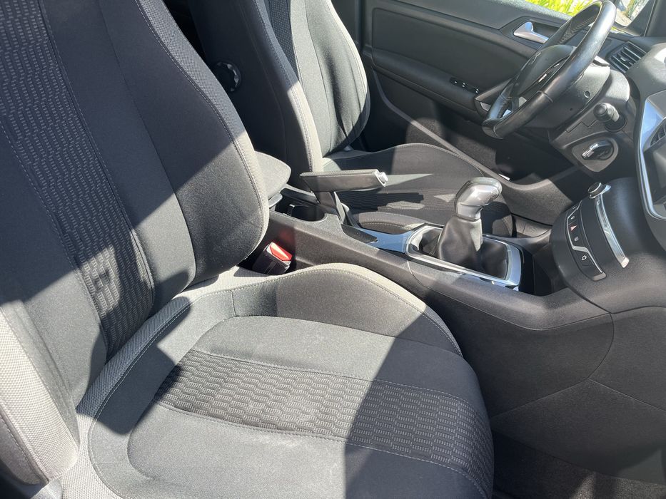 Peugeot 308 SW 1.6 BlueHDi