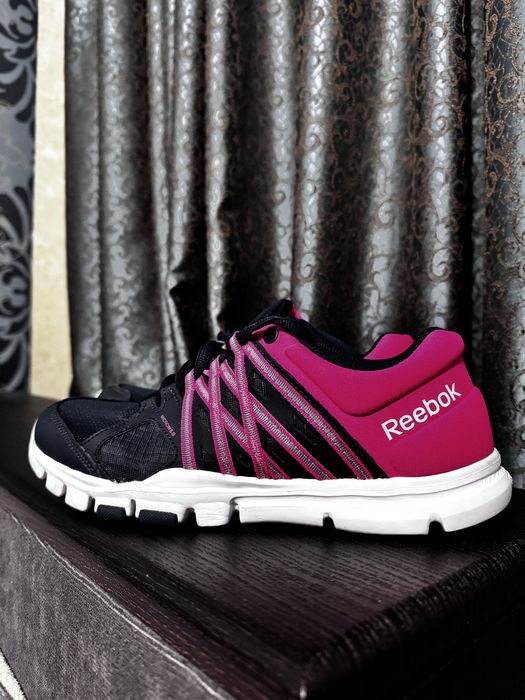 Reebok кросівки, оригінальні