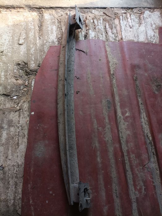 Підсилювач бампера Фольксваген