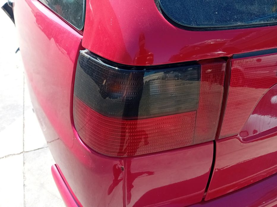Farolim esquerdo SEAT Ibiza II (6K1)