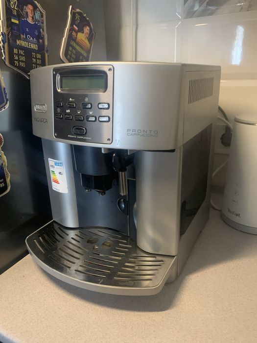 Кофемашина Delonghi Magnifica ESAM 3600