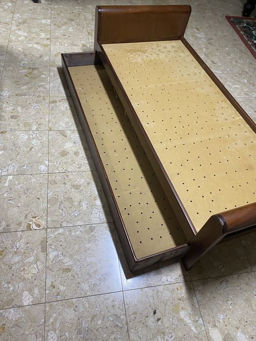 Cama individual com gaveta