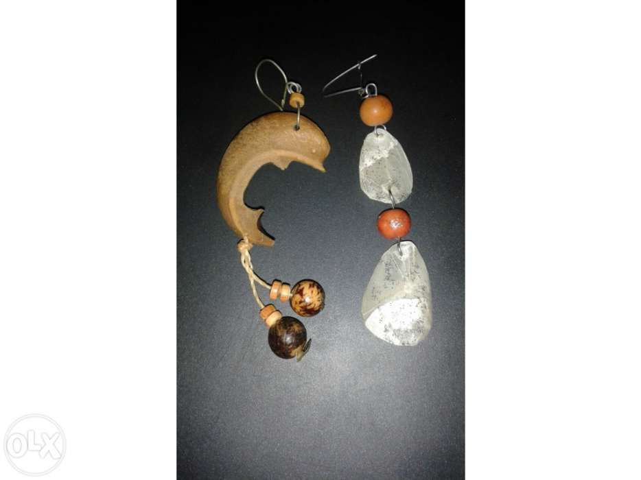 Brincos artesanais (feitos e comprados em Cuba)