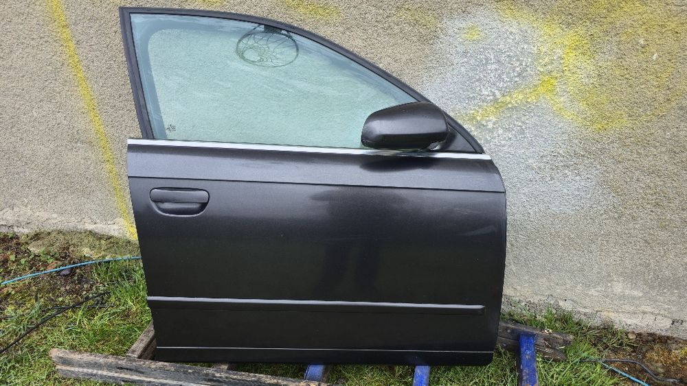 Drzwi A4B7 LZ7L A4 B7 prawy przód / lewy tył / prawy tył