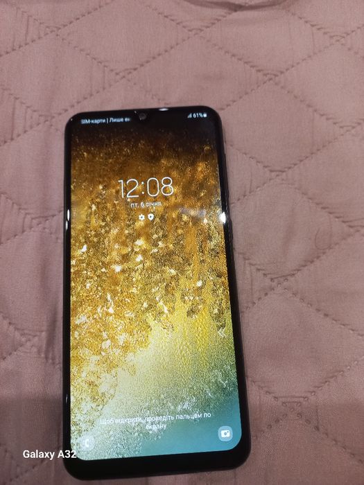 Телефон Самсунг А50 6/128