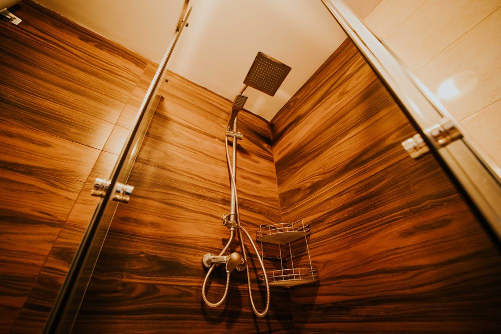 DOMKI Na Kawalerski- Panieński - WARSZAWA- Bez Ciszy Nocnej -  Jezioro