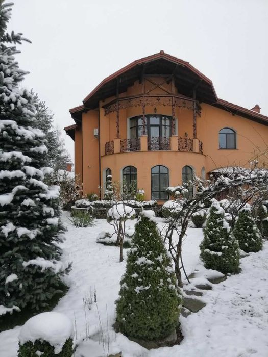 Шикарний особняк преміум класу м. Івано-Франківськ