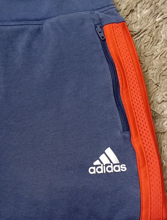 Спортивные штаны adidas Originals на девочку