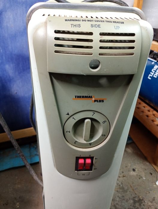 Grzejnik elektryczny na olej z dyfuzorem