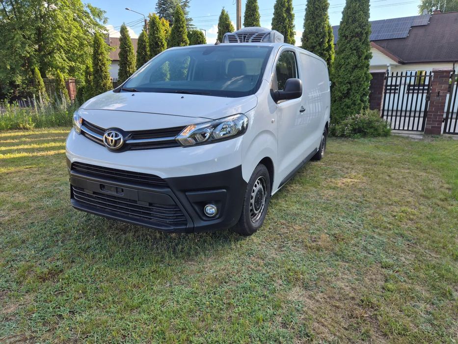 Toyota Proace  Toyota Proace 30.12.2024 stan bardzo dobry