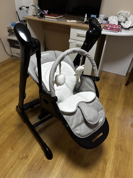 Стільчик для годування - гойдалка Caretero