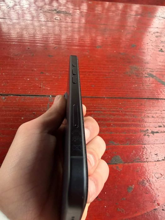 Iphone 16 Blek