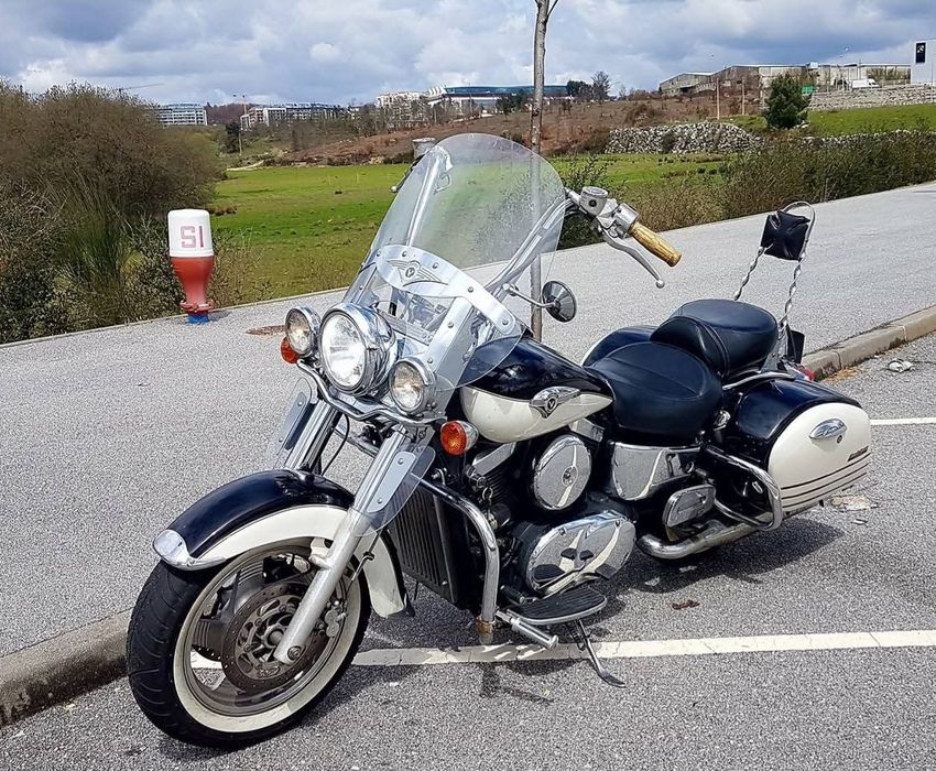 kawasaki vulcan 1500 classic tourer