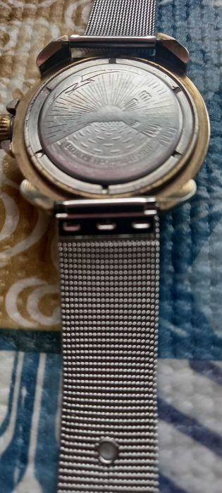 Relógio Vostok Russo Corda Manual