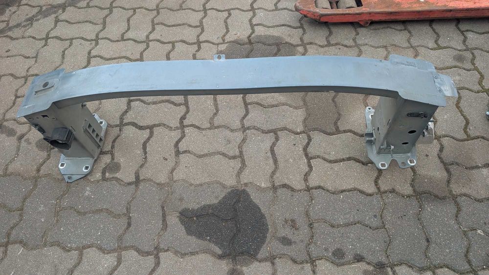 Volvo XC40 belka przednia czołowa 32377472