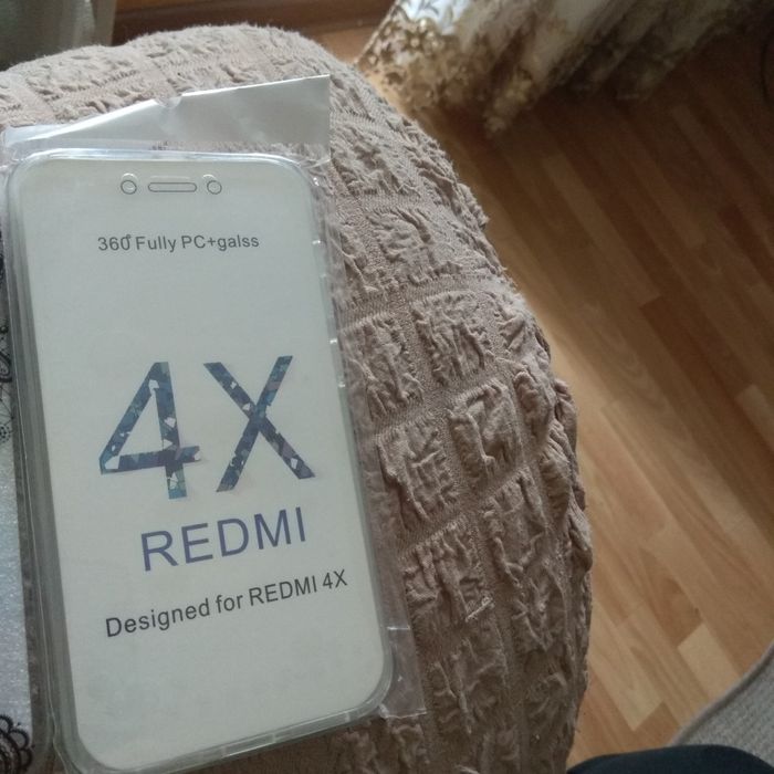 Продам два чехла