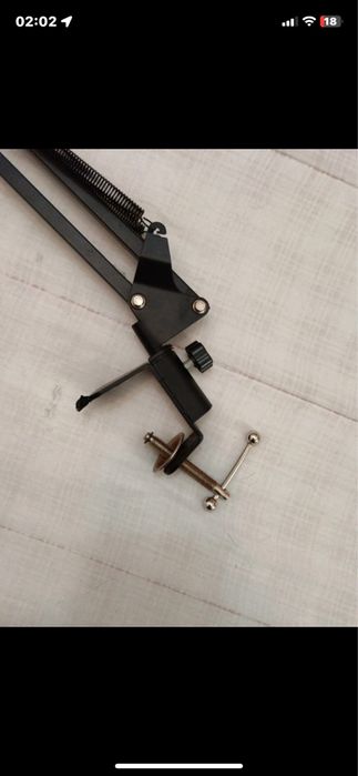 Suporte microfone como novo! 10€